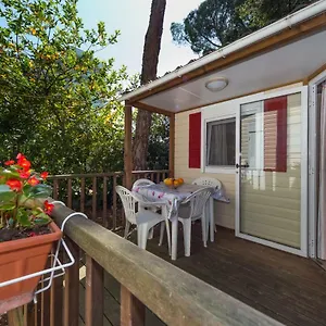 Diana & Josip Mobile Homes Vakantiepark